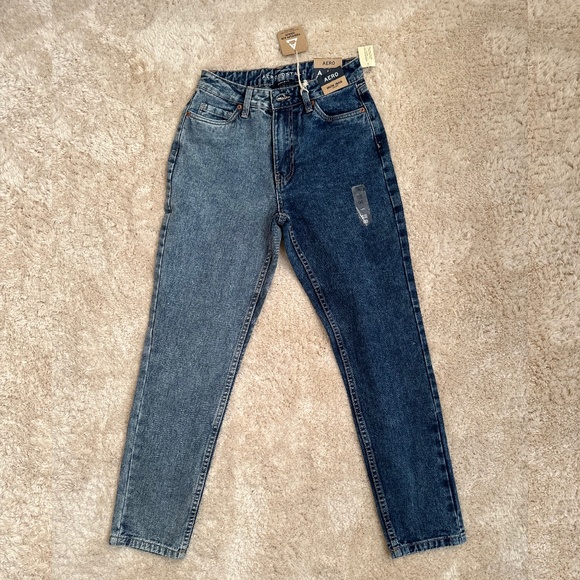 Aeropostale BNWT Mom Jean Two-toned Denim Womens Size 00 - Picture 1 of 11